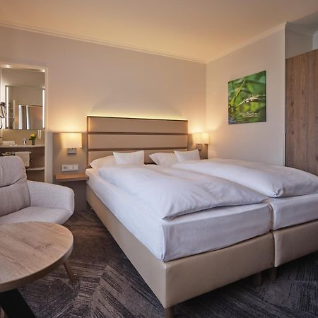 Parkhotel Am Taunus Oberursel Exterior foto