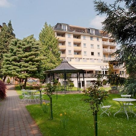 Parkhotel Am Taunus Oberursel Exterior foto
