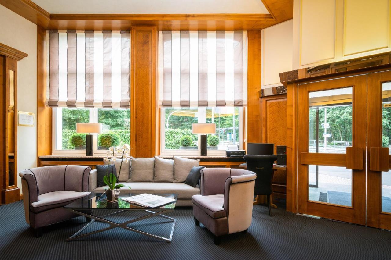 Parkhotel Am Taunus Oberursel Exterior foto