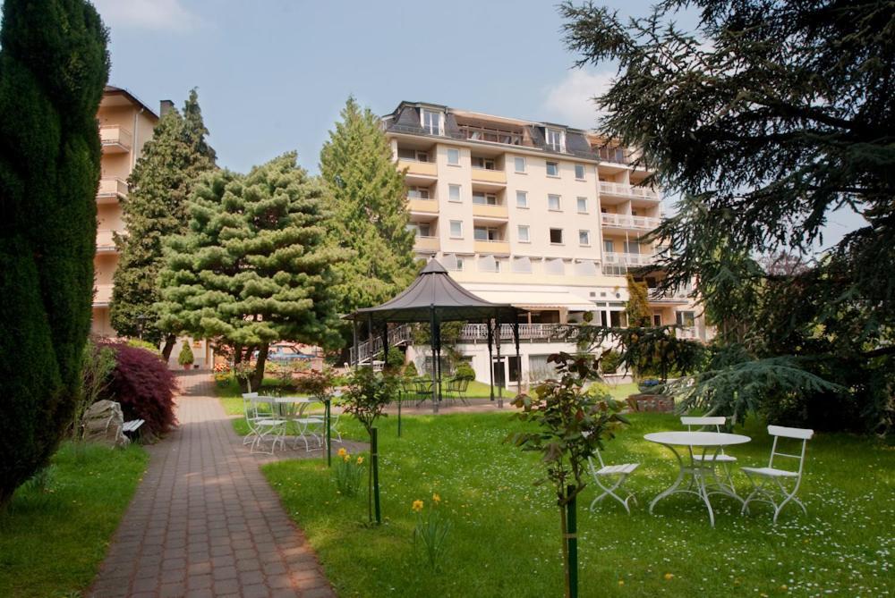 Parkhotel Am Taunus Oberursel Exterior foto