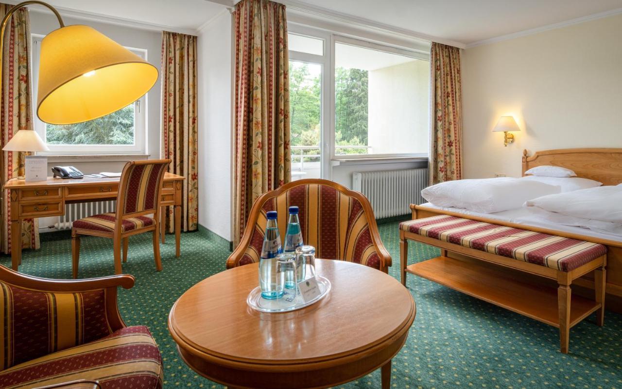 Parkhotel Am Taunus Oberursel Exterior foto